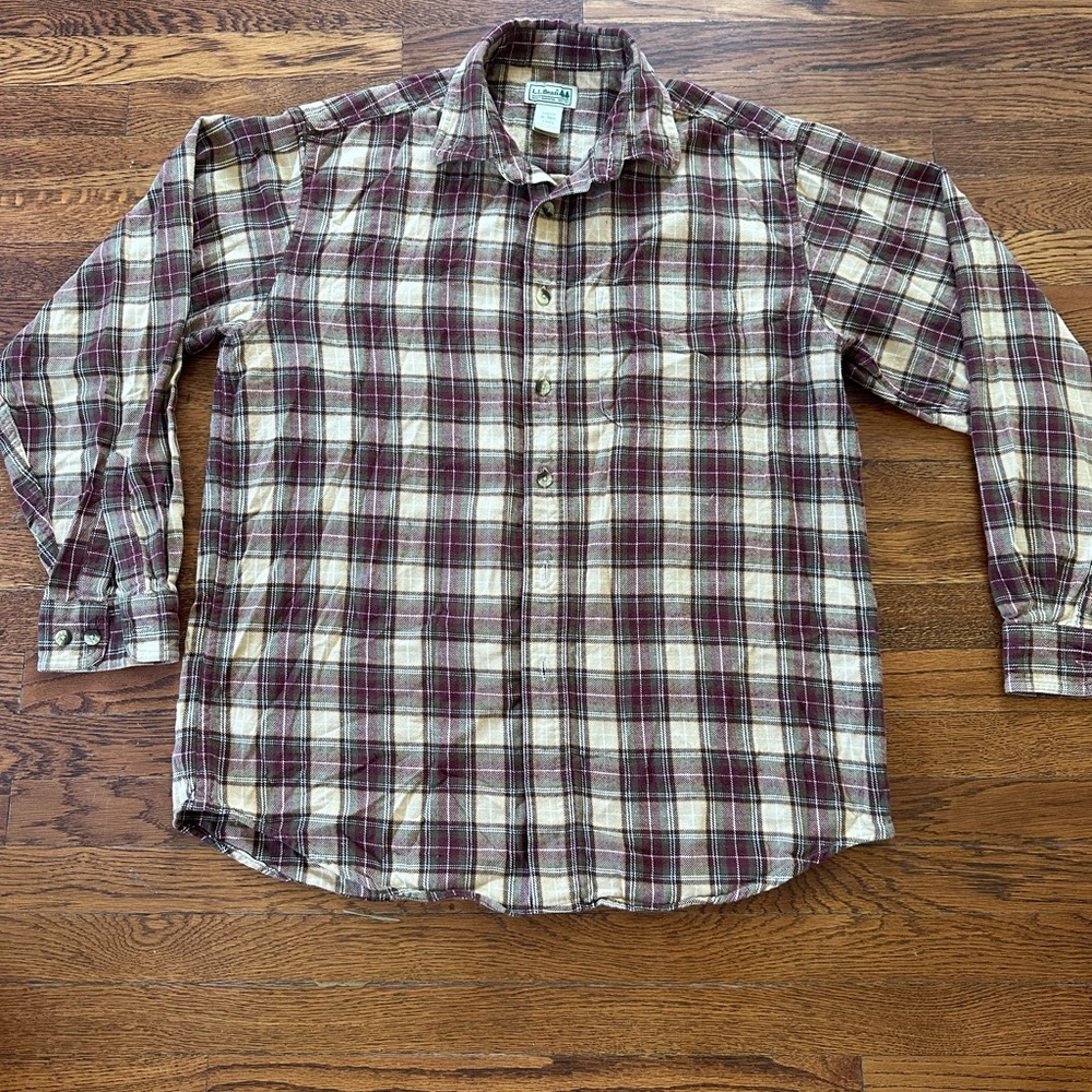 L.L. bean Plaid Men's flannel in Burgundy and Cream 100% cotton medium
